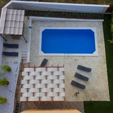 Village Idylle With Heated Pool, Sauna, Jacuzzy And Private Parking Villa *