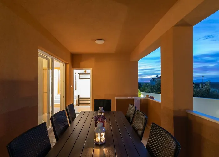 Village Idylle With Heated Pool, Sauna, Jacuzzy And Private Parking Sukošan