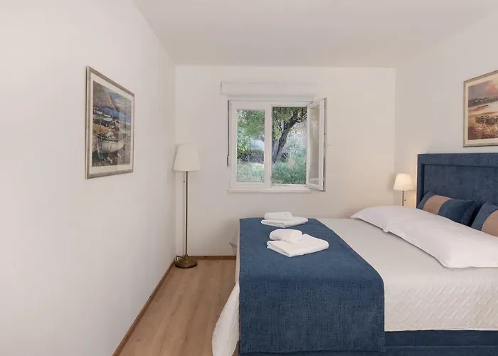 Villa Village Idylle With Heated Pool, Sauna, Jacuzzy And Private Parking