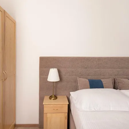 Villa Village Idylle With Pool, Sauna, Jacuzzy&private Parking