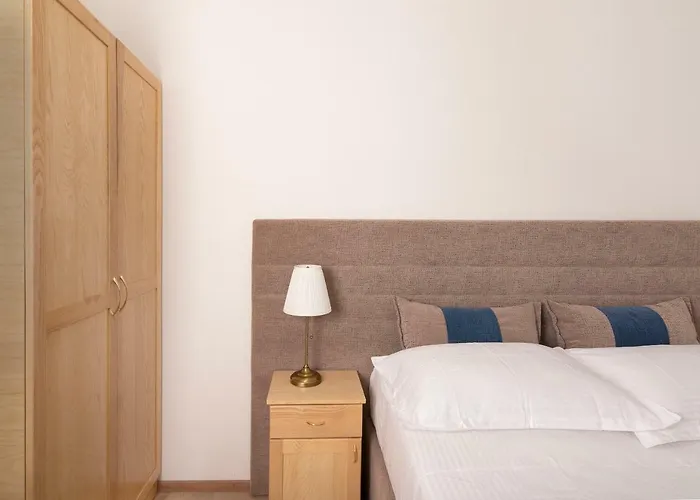 Vila Village Idylle With Heated Pool, Sauna, Jacuzzy And Private Parking