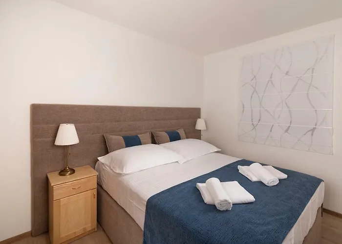 Villa Village Idylle With Heated Pool, Sauna, Jacuzzy And Private Parking *