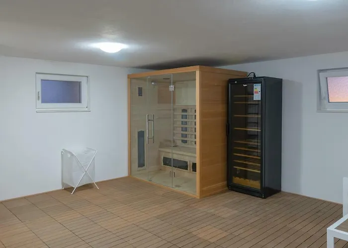 Vila Village Idylle With Heated Pool, Sauna, Jacuzzy And Private Parking *